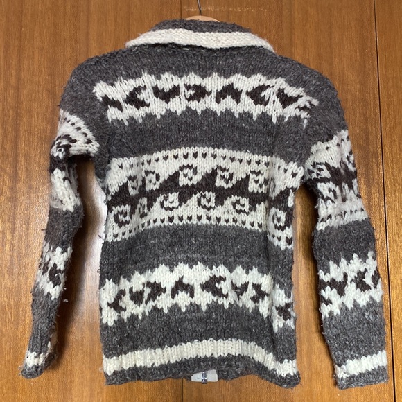Vintage Cowichan Indian Sweater - Picture 2 of 16
